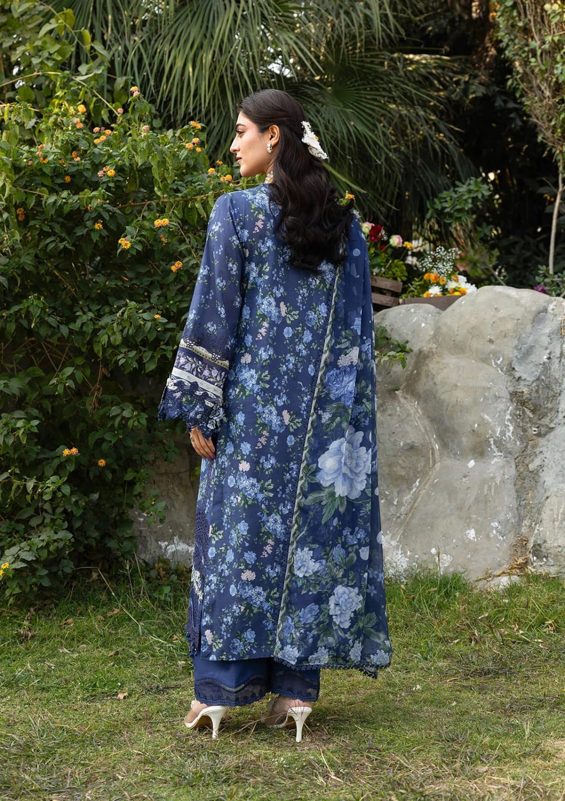 Elaf Premium |CHIKANKARI PRINTS 26 | ERC-3B NEEL - House Of Hania