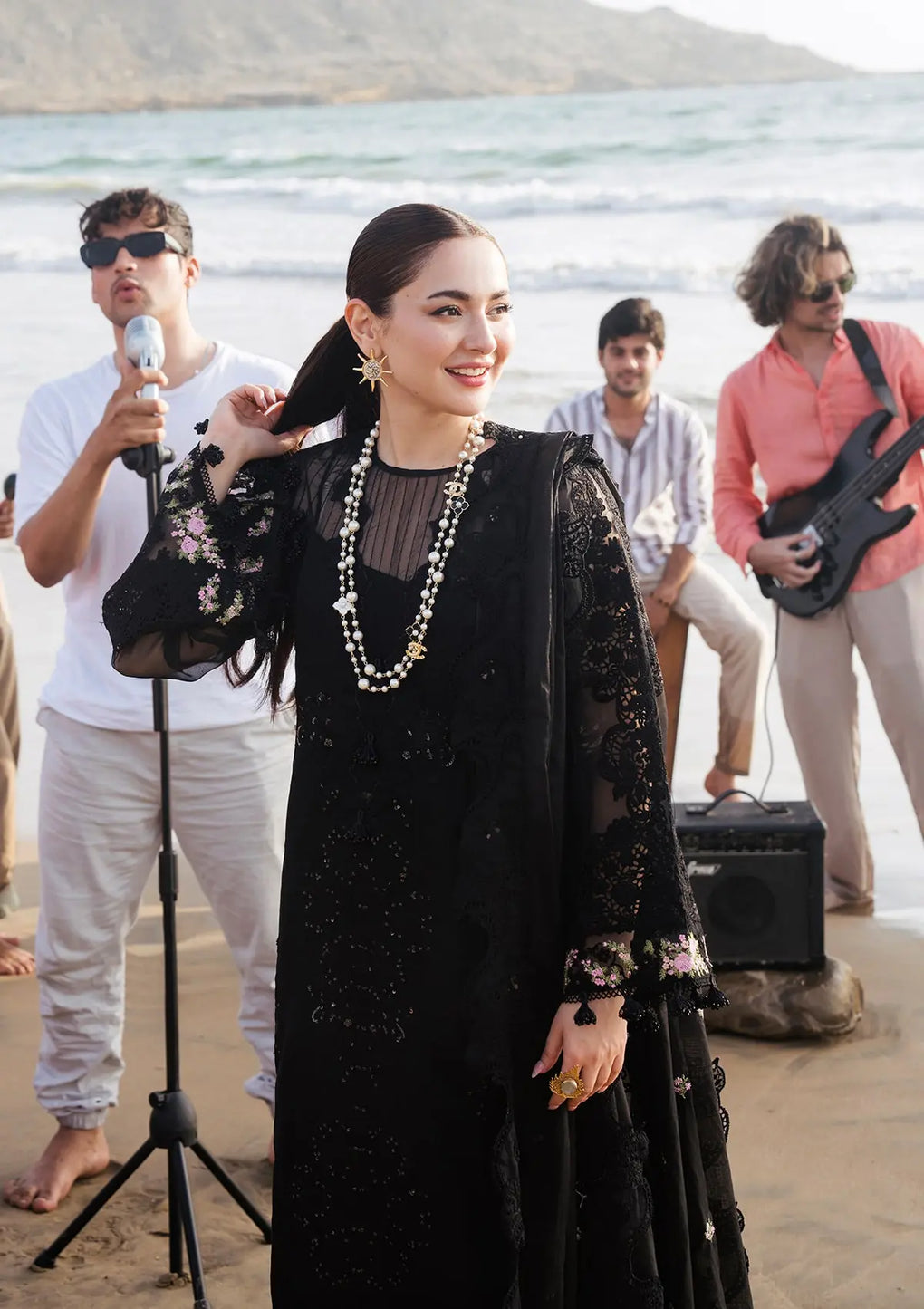 Elaf Premium | Hai Kuch Festive Lawn 24 | EHK-01A Mahnoor - House Of Hania