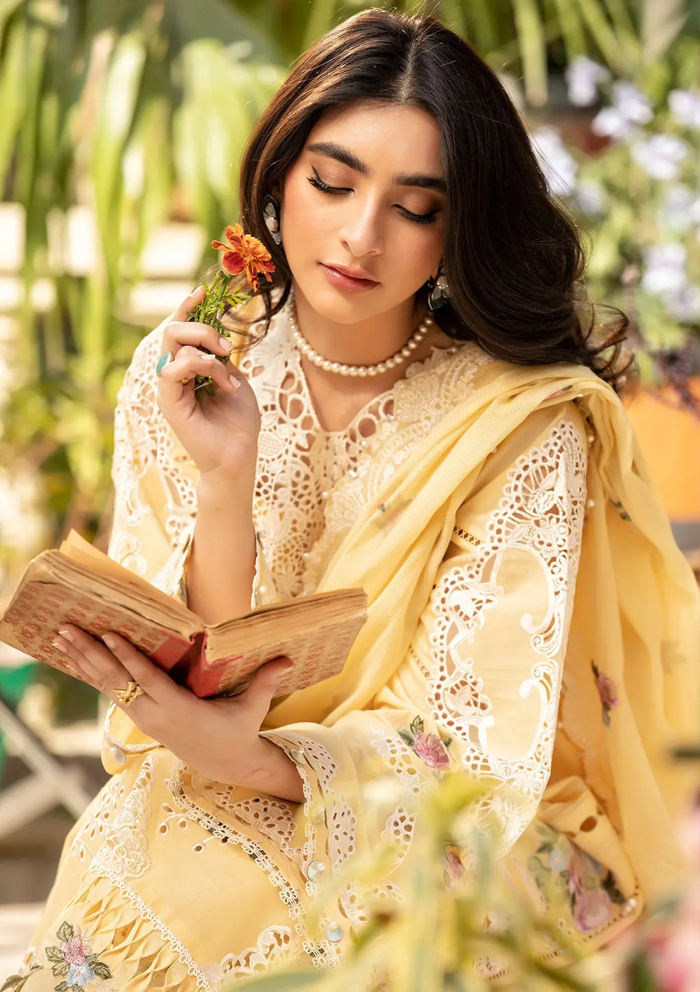 Elaf Premium | Luxury Lawn 25 | ELM-2B ROSHNE - House Of Hania