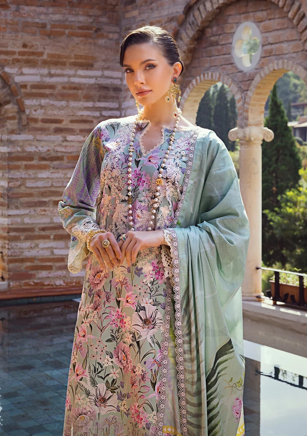 Elaf Premium Print Chikankari Lawn 3Pc Suit ECT-03B OAK MIST - House Of Hania