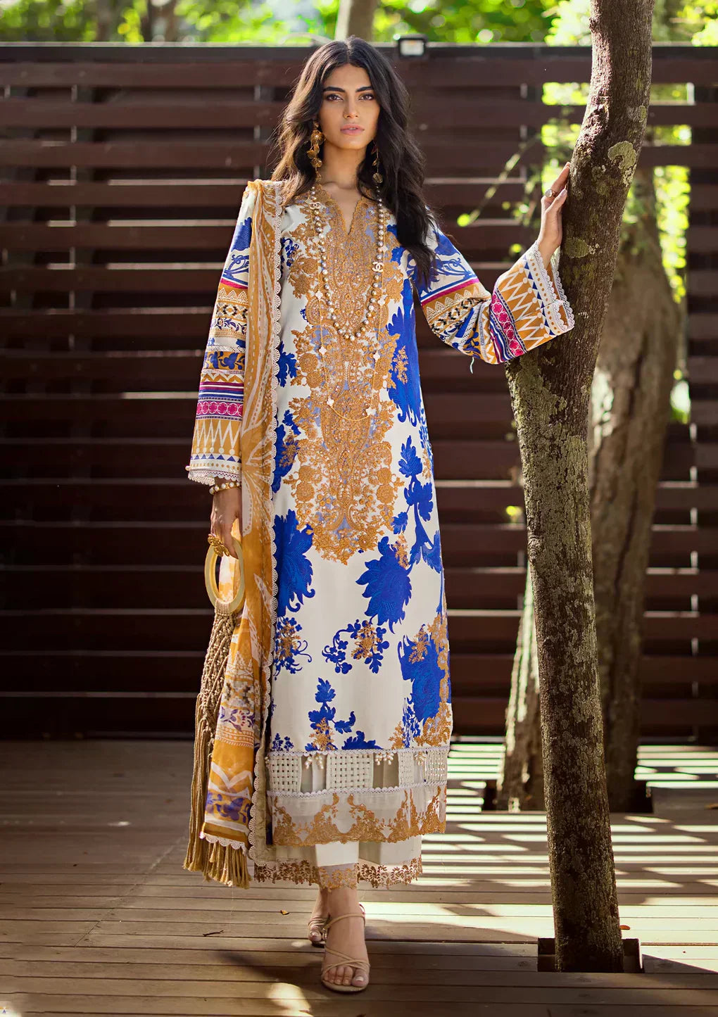 Elaf Premium | Signature Embroidered Lawn 24 | ESL-01A OPRAH - House Of Hania