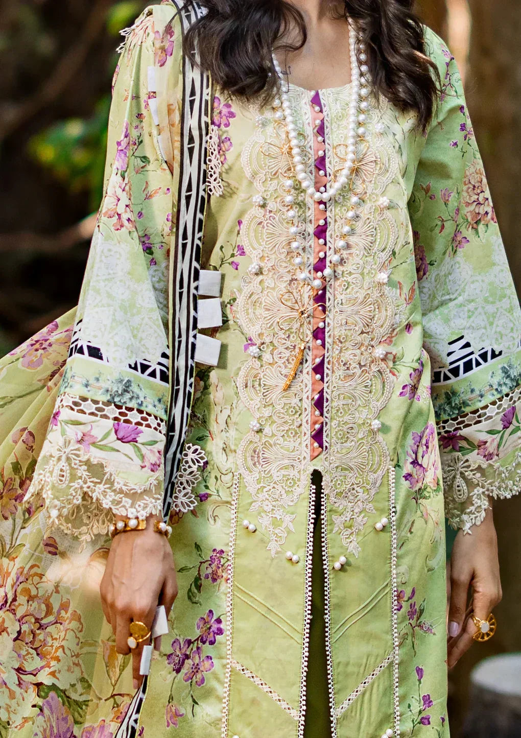 Elaf Premium | Signature Embroidered Lawn 24 | ESL-03B CLARISSE - House Of Hania