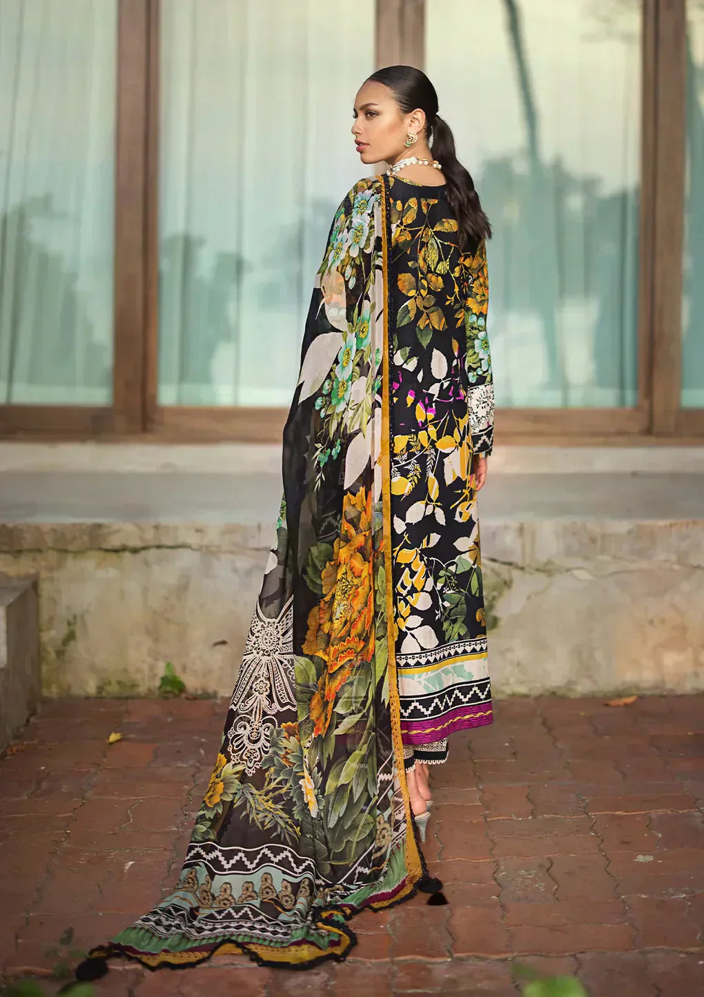 Elaf Premium | Signature Embroidered Lawn 24 | ESL-08B NIGHTFALL - House Of Hania