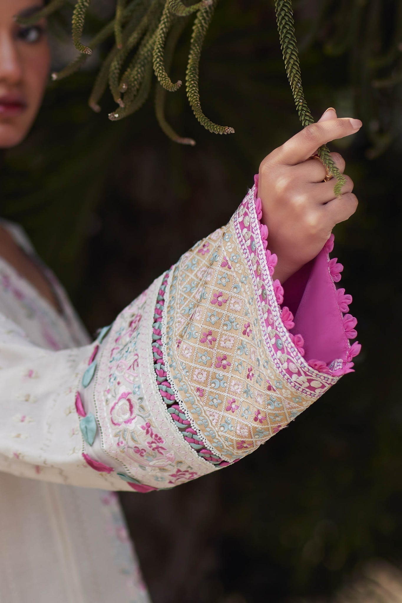 Elan | Lawn24 | AIRA (EL24-10 B) - House Of Hania
