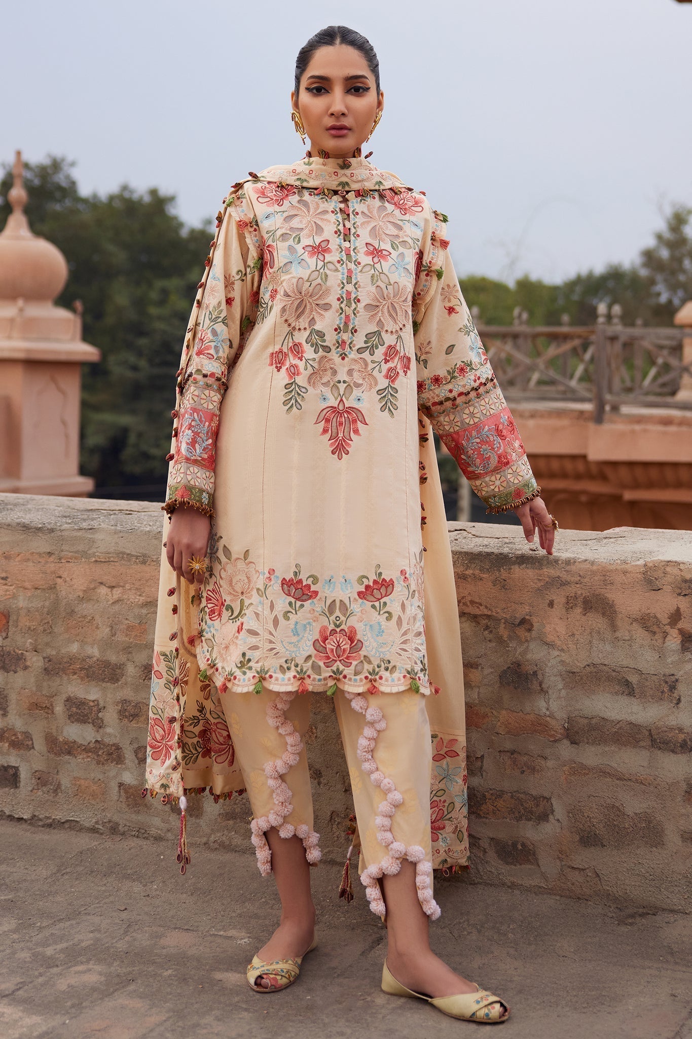 Elan | Luxury Lawn 25 | ZAHARA (EL25-07 B) - House Of Hania