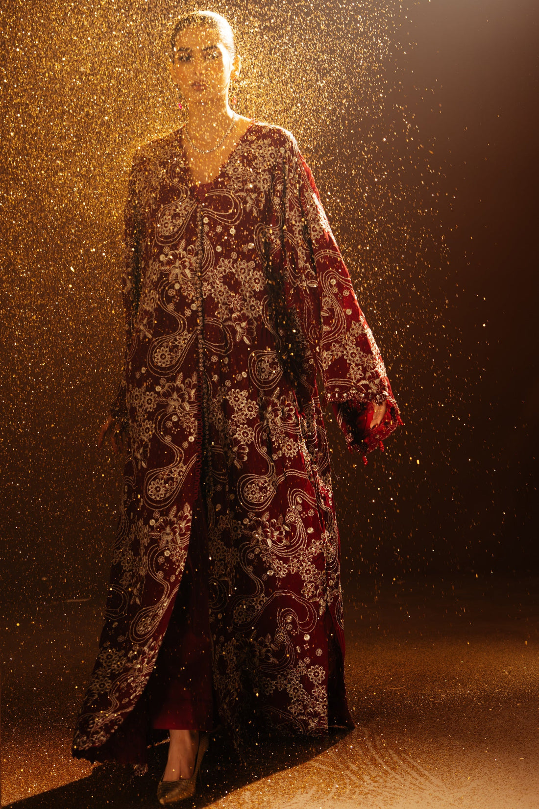 Elan | Tissue De Luxe | ÉTOILE ROUGE (ELF-21416) - House Of Hania