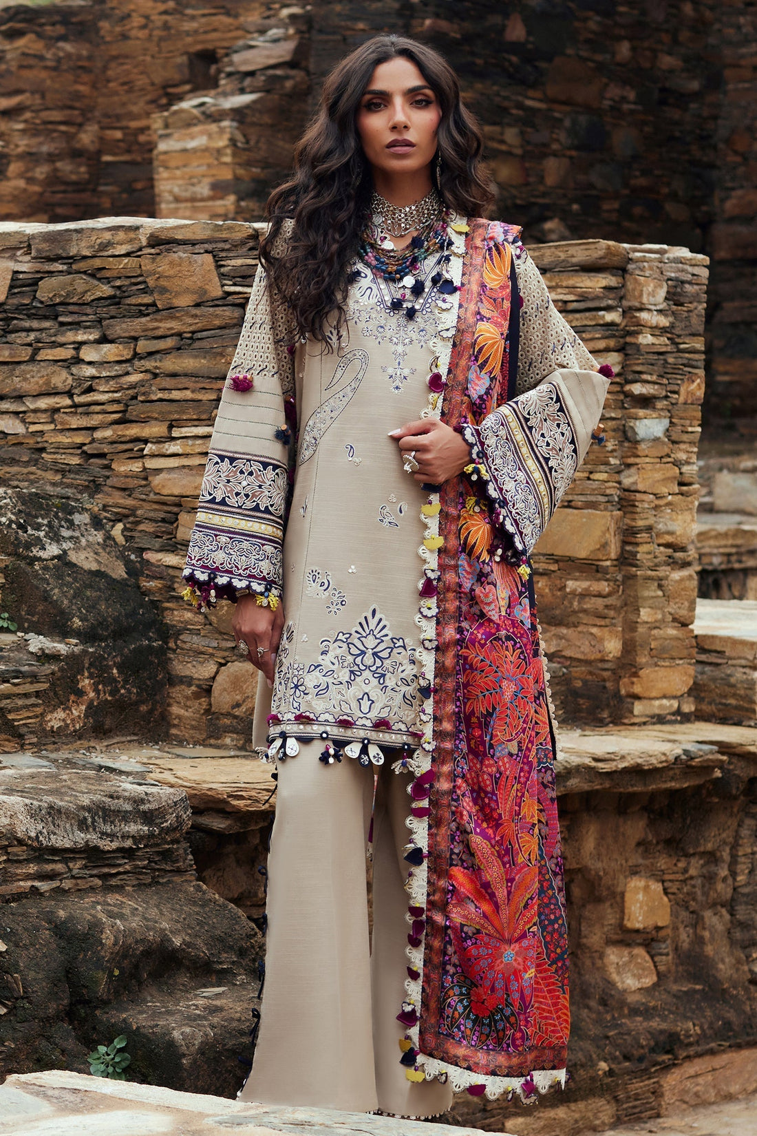 Elan | Winter Collection 24 | ARSIA (EW24-02) - House Of Hania