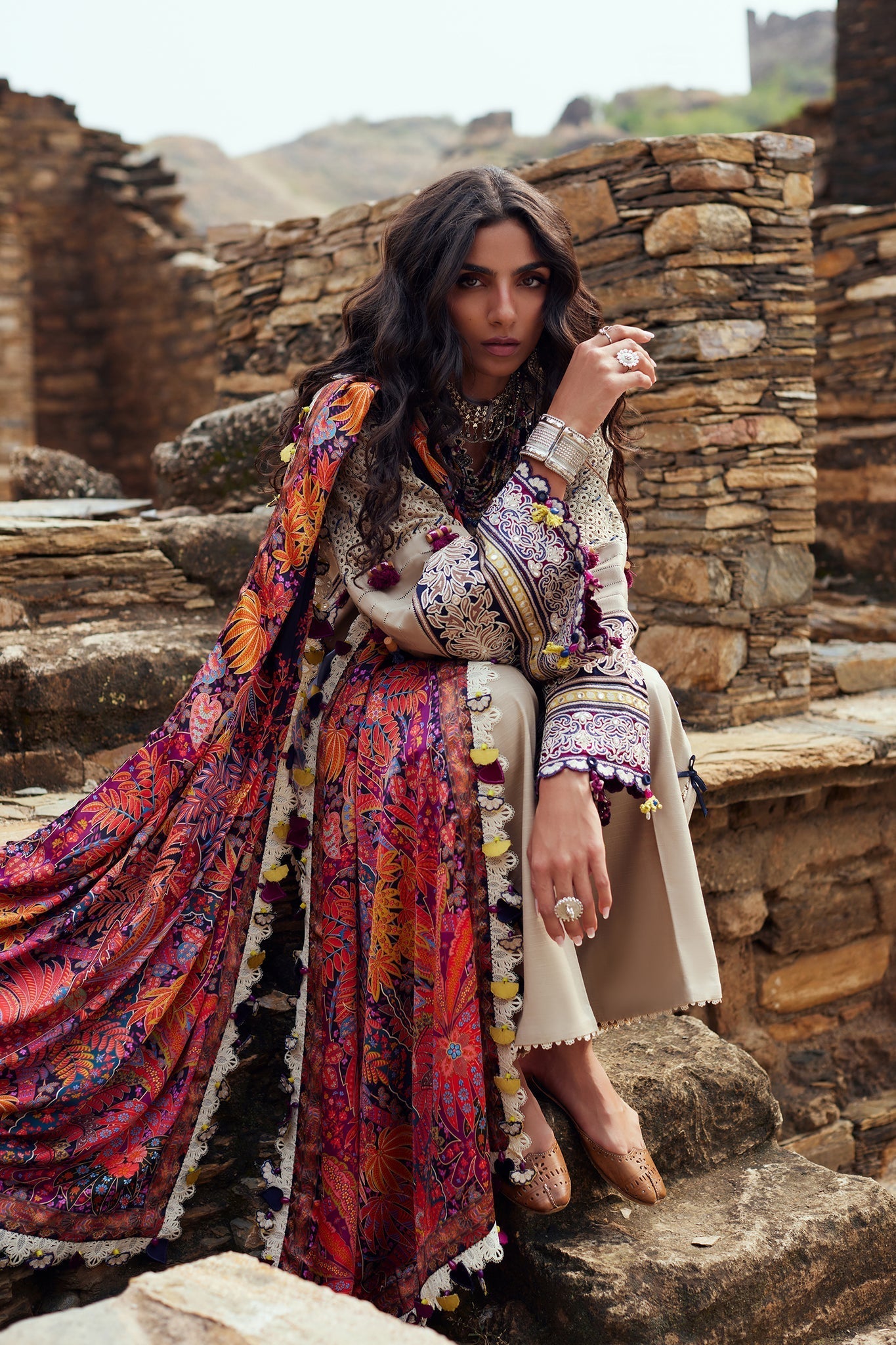 Elan | Winter Collection 24 | ARSIA (EW24-02) - House Of Hania