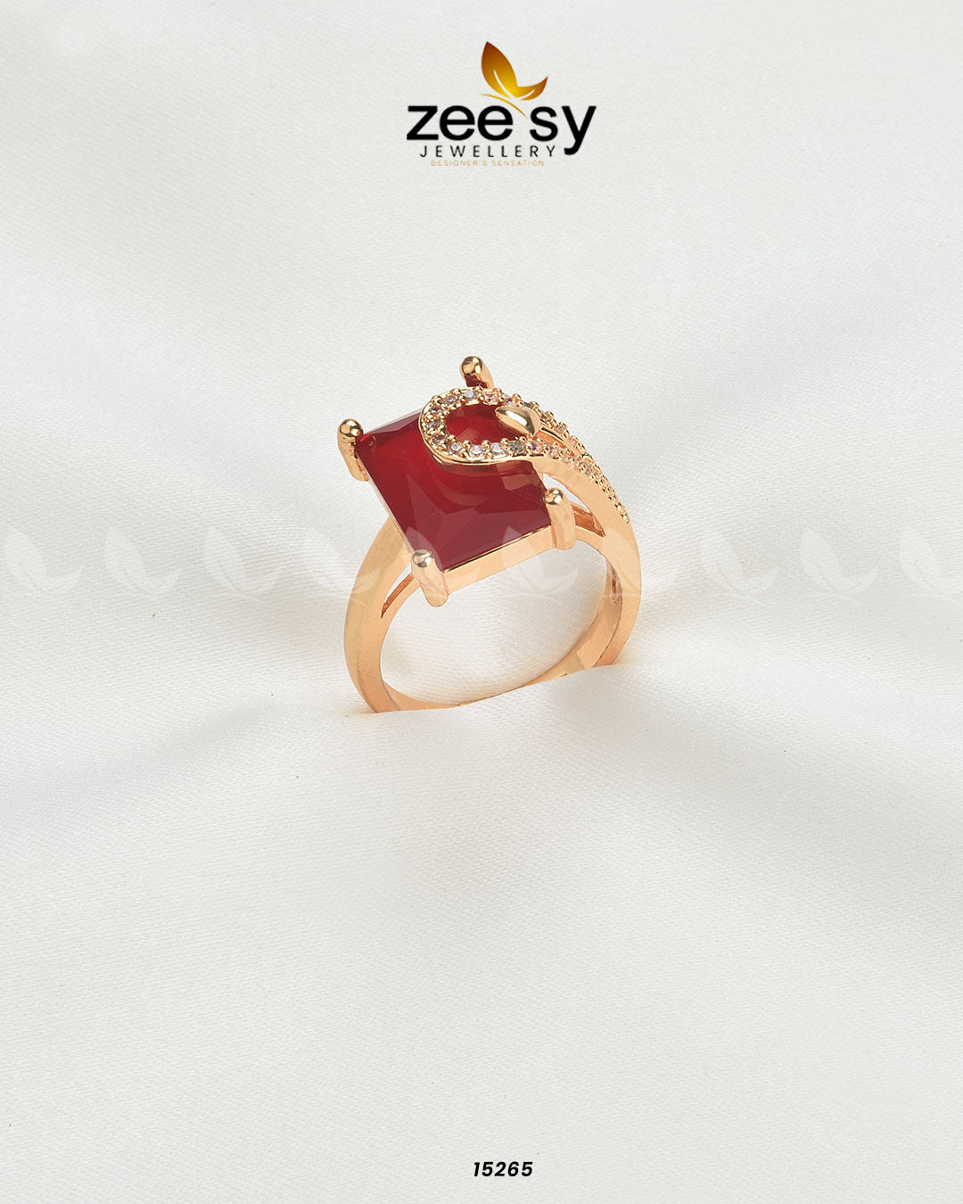 Elegance Ring - House Of Hania