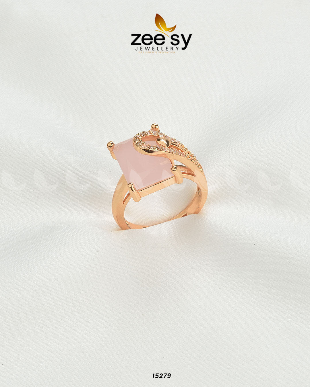 Elegance Ring - House Of Hania