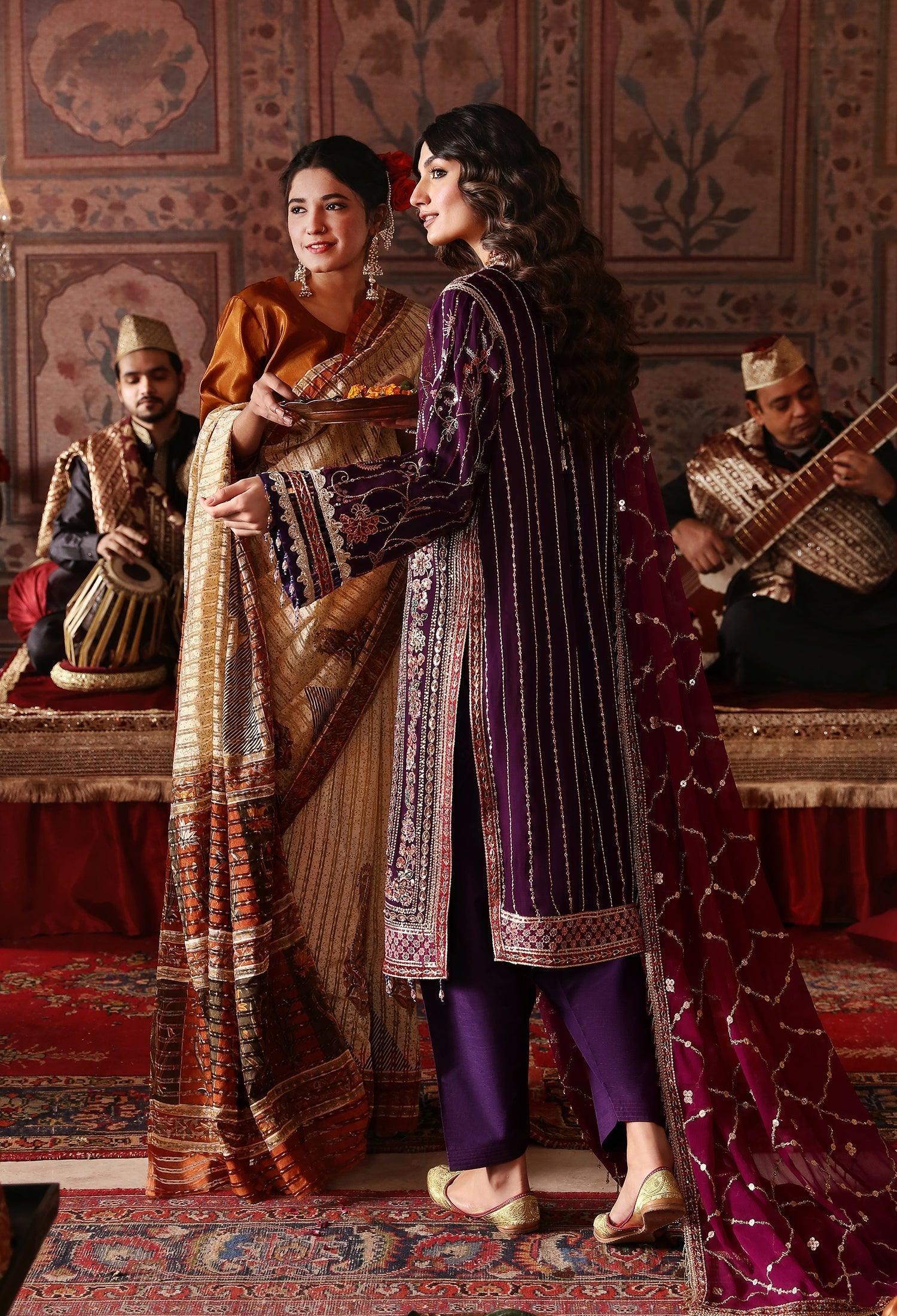 Emaan Adeel - GH-01 - House Of Hania