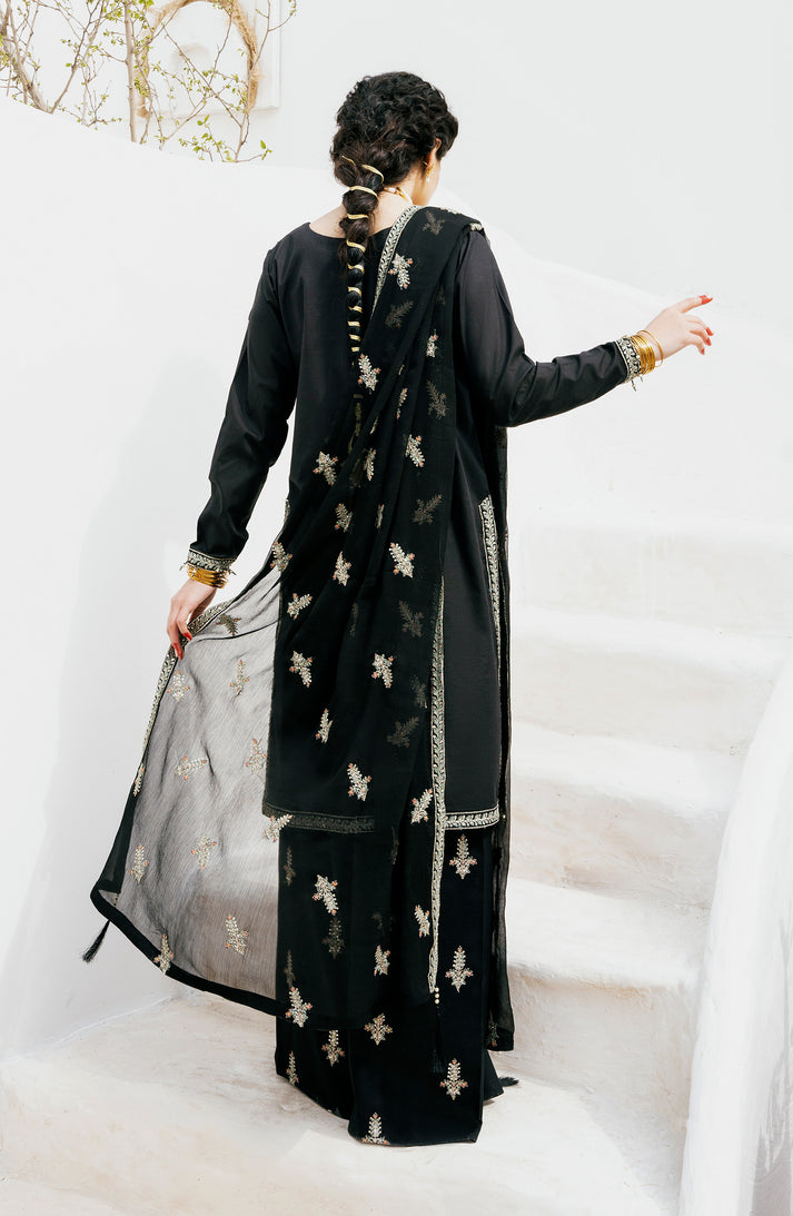 Emaan Adeel | Gul Mohr Eid Pret | MAHLAKA - House Of Hania