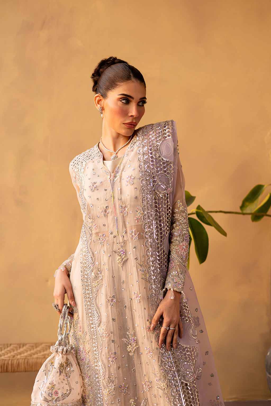 Emaan Adeel I Regalia Luxury Formals I LUNARA - House Of Hania