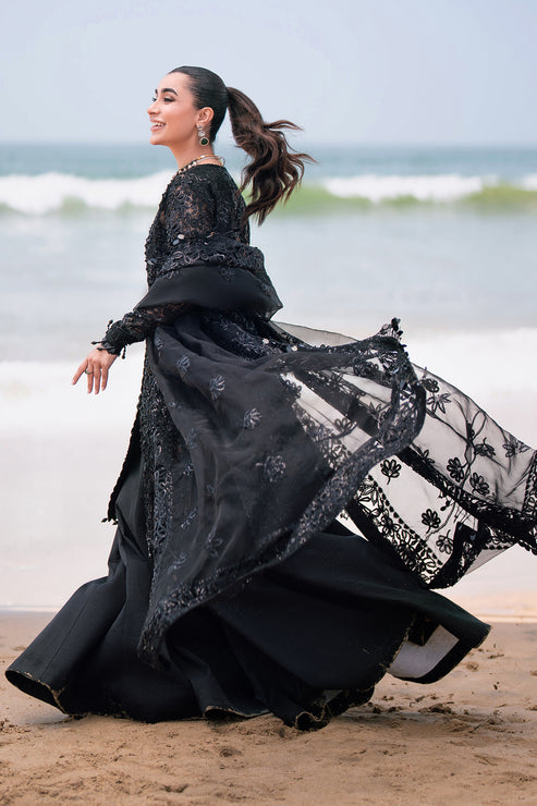 Emaan Adeel | Kamari Reveuse Wedding Formals | CASSANDRA - House Of Hania