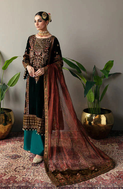 Emaan Adeel Makhmal Embroidered Velvet 3Pc Suit MK-06 VERSHA - House Of Hania