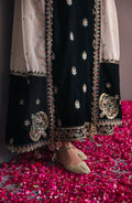 Emaan Adeel Makhmal Embroidered Velvet 3Pc Suit MK-08 AQS - House Of Hania