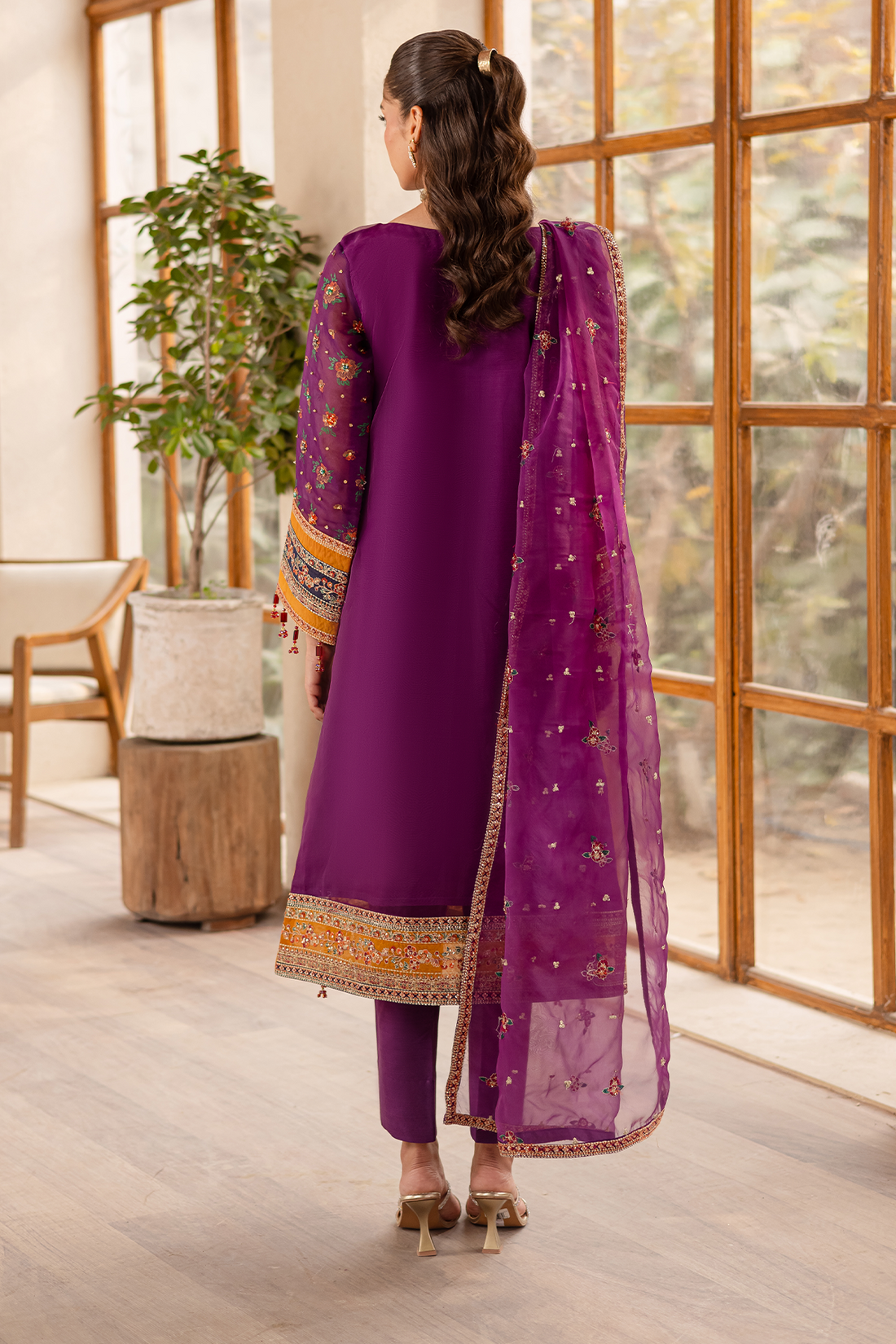 Emaan Adeel | Noore Festive Formals | NAYERA - House Of Hania