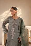 Emaan Adeel | Noore Festive Formals | VELIZA - House Of Hania