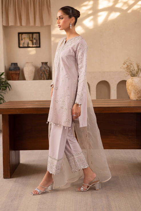 Emaan Adeel | Noore Festive Formals | YALINA - House Of Hania