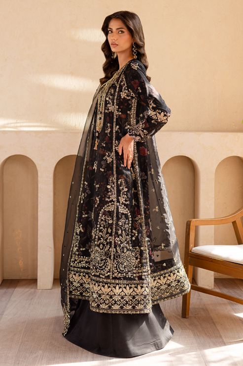 Emaan Adeel | Noore Festive Formals | ZAREYA - House Of Hania