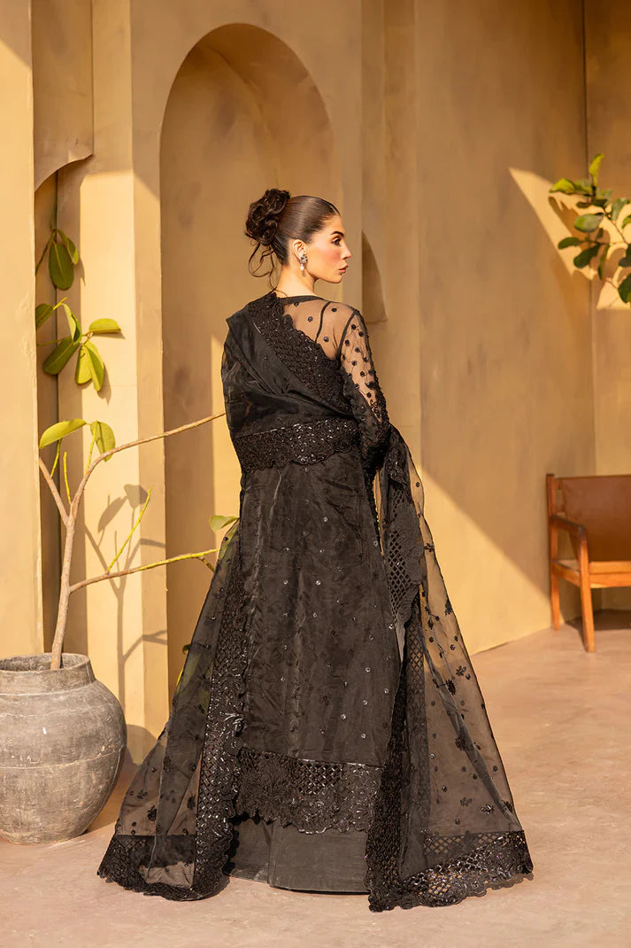 Emaan Adeel | Regalia Luxury Formals | VELVRA - House Of Hania