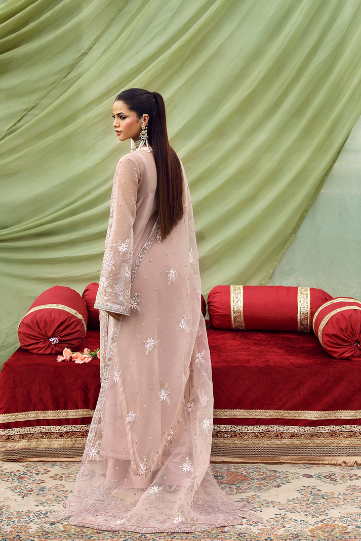 Emaan Adeel | Romansiyyah Luxury Formals | GULRUKH - House Of Hania
