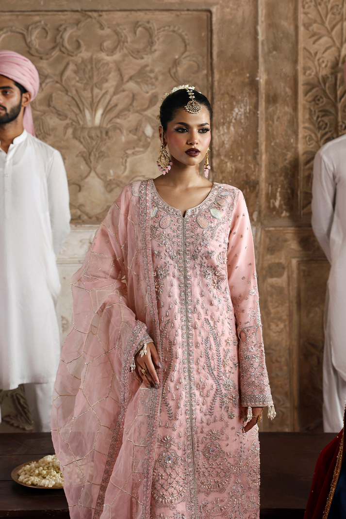 Emaan Adeel | Romansiyyah Luxury Formals | GULSHEEN - House Of Hania