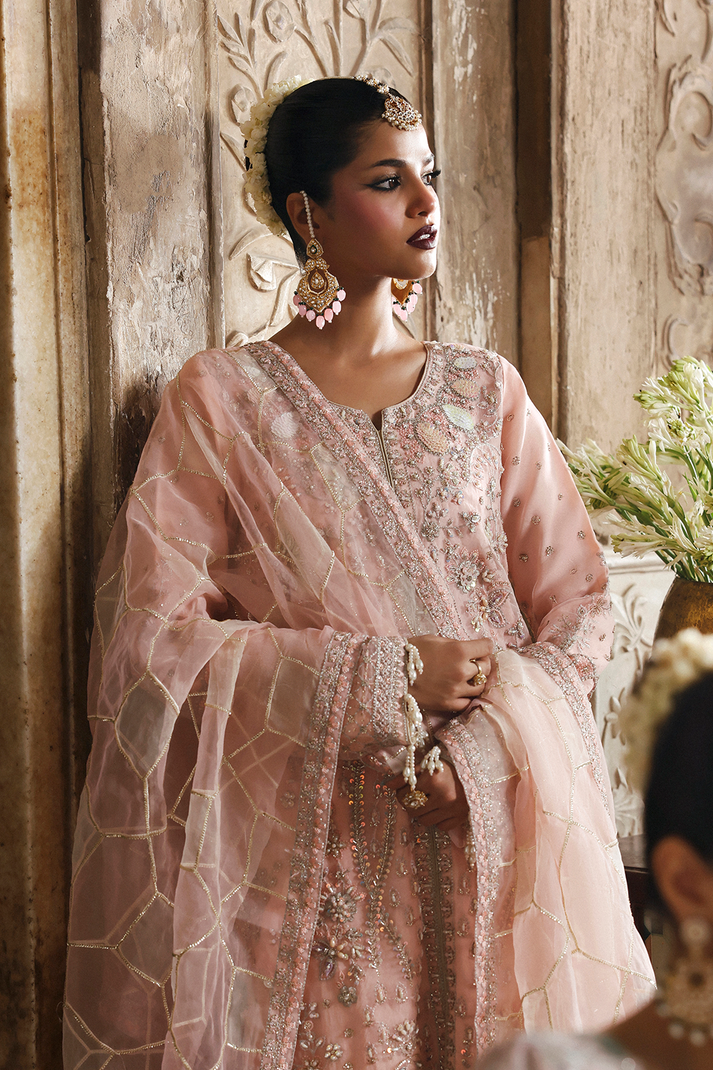 Emaan Adeel | Romansiyyah Luxury Formals | GULSHEEN - House Of Hania
