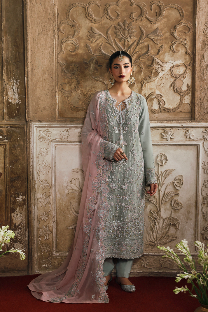 Emaan Adeel | Romansiyyah Luxury Formals | MAHPARI - House Of Hania