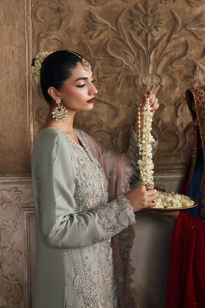 Emaan Adeel | Romansiyyah Luxury Formals | MAHPARI - House Of Hania