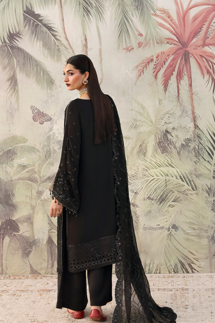 Emaan Adeel | Romansiyyah Luxury Formals | ZAREENAH - House Of Hania