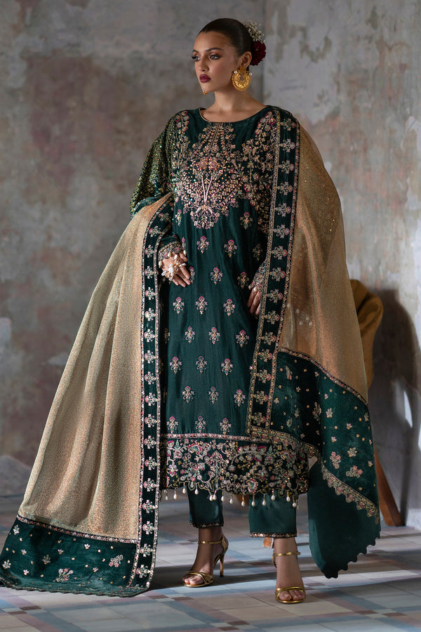 Emaan Adeel | Saanjh Velvet Collection 24 | Nisha - House Of Hania