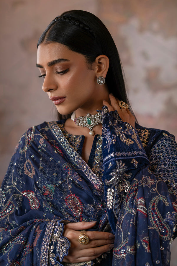 Emaan Adeel | Saanjh Velvet Collection 24 | Roshni - House Of Hania