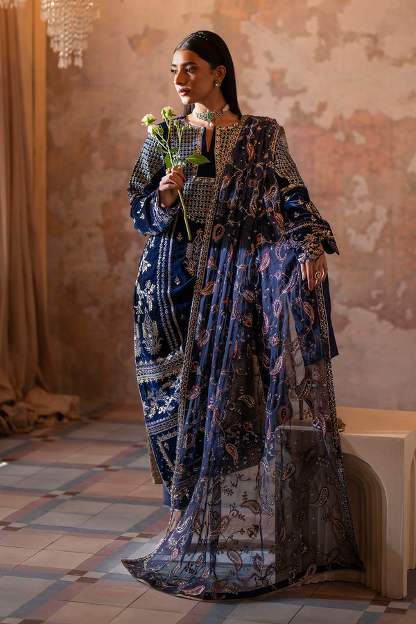 Emaan Adeel | Saanjh Velvet Collection 24 | Roshni - House Of Hania