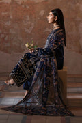 Emaan Adeel | Saanjh Velvet Collection 24 | Roshni - House Of Hania