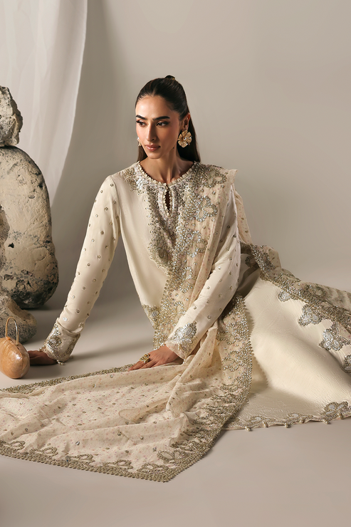 Emaan Adeel | Serein Luxe Silk | MISTY DAWN - House Of Hania