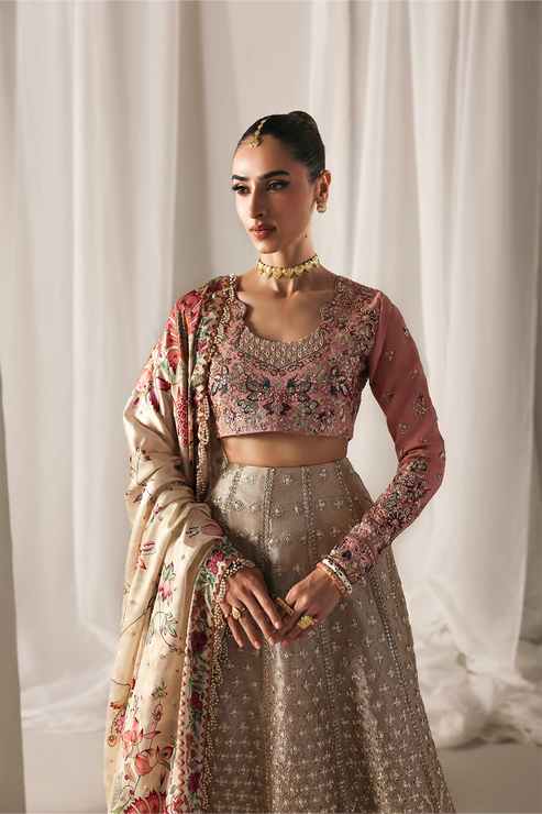 Emaan Adeel | Serein Luxe Silk | SOFT GLIMMER - House Of Hania