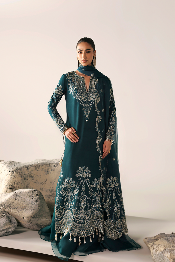 Emaan Adeel | Serein Luxe Silk | STARLIGHT SWAY - House Of Hania