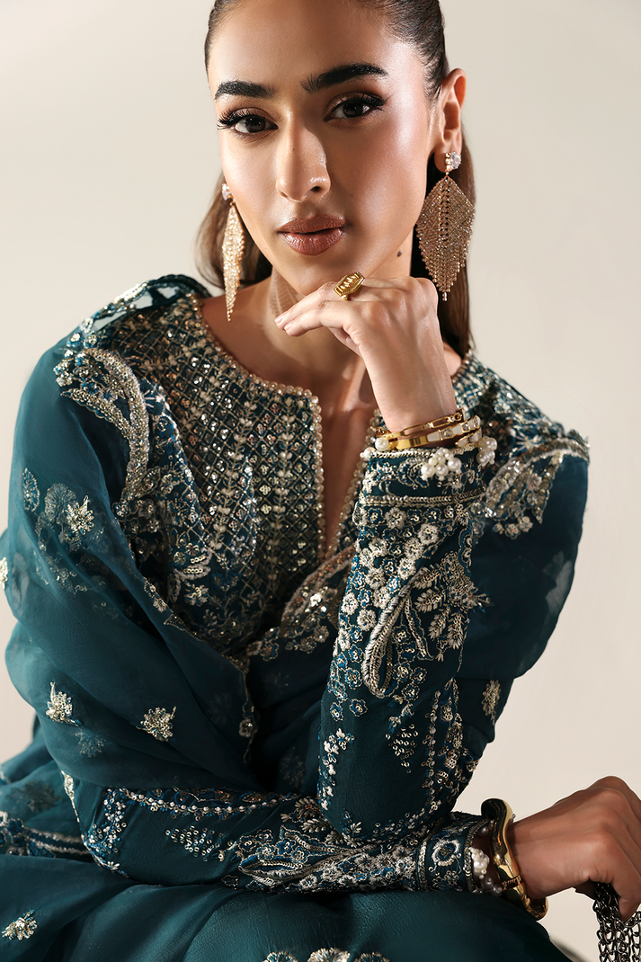 Emaan Adeel | Serein Luxe Silk | STARLIGHT SWAY - House Of Hania