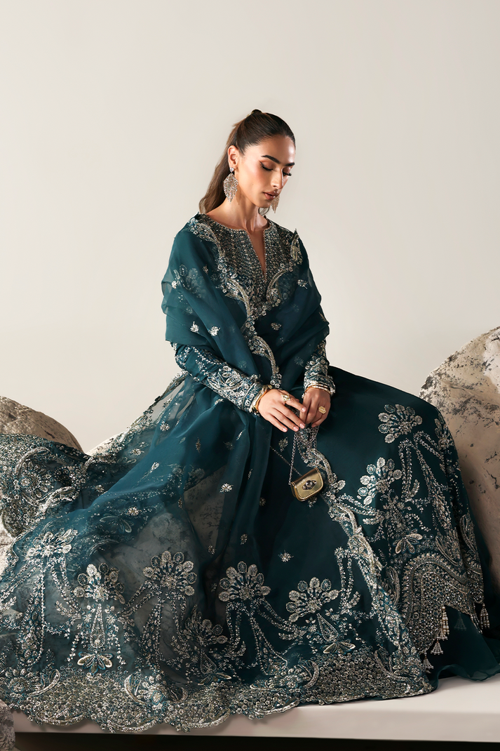 Emaan Adeel | Serein Luxe Silk | STARLIGHT SWAY - House Of Hania