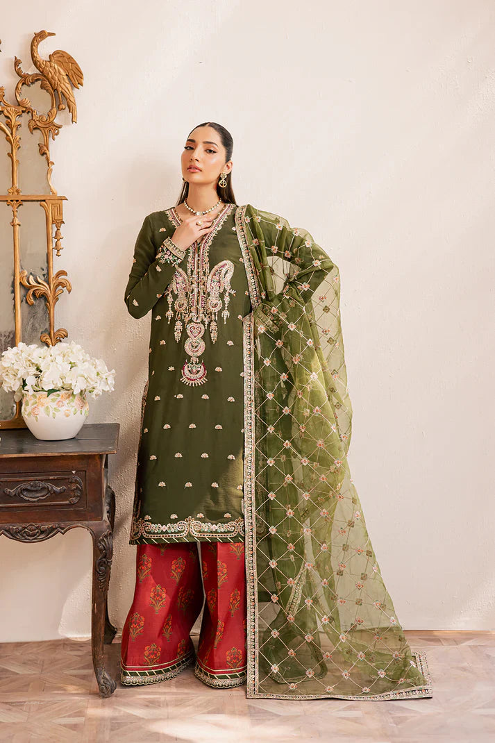 Emaan Adeel | Suave luxury formals 25 | ORAYA - House Of Hania