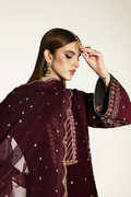 Emaan Adeel | Zarposh Velvet 25 | KANWAL - House Of Hania
