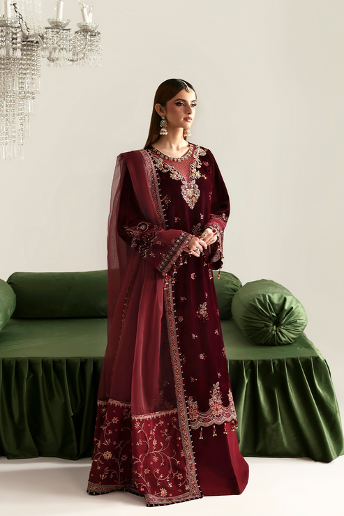 Emaan Adeel | Zarposh Velvet 25 | NADIRA - House Of Hania