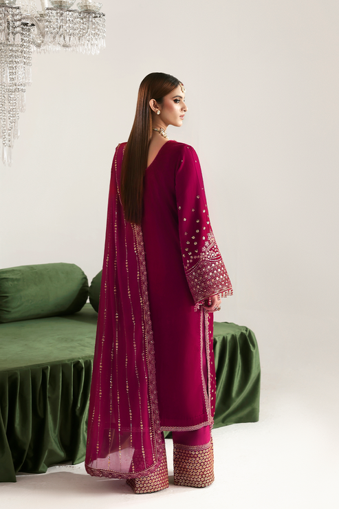 Emaan Adeel | Zarposh Velvet 25 | SHAHNAZ - House Of Hania