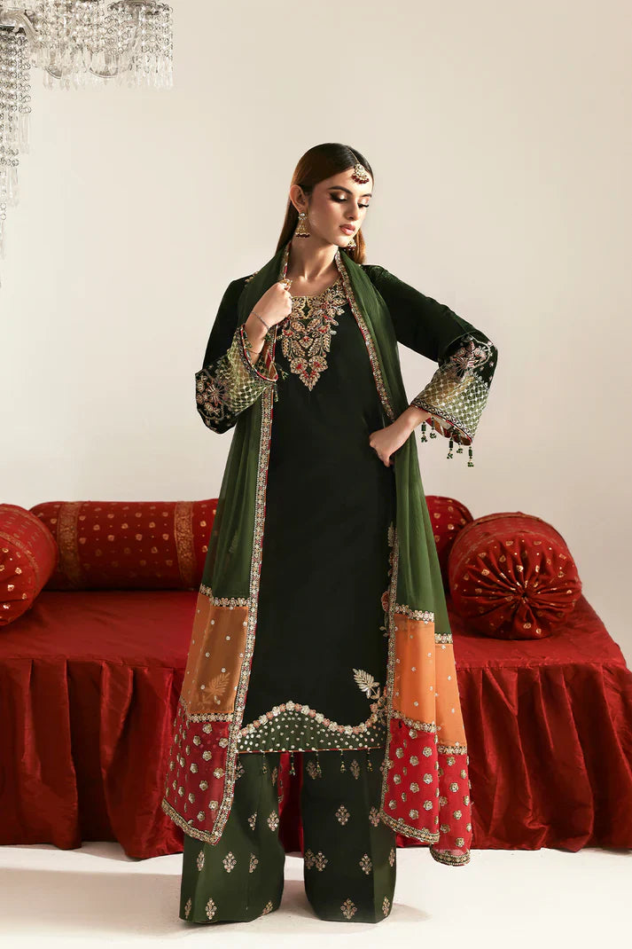 Emaan Adeel | Zarposh Velvet Collection | AARISH - House Of Hania