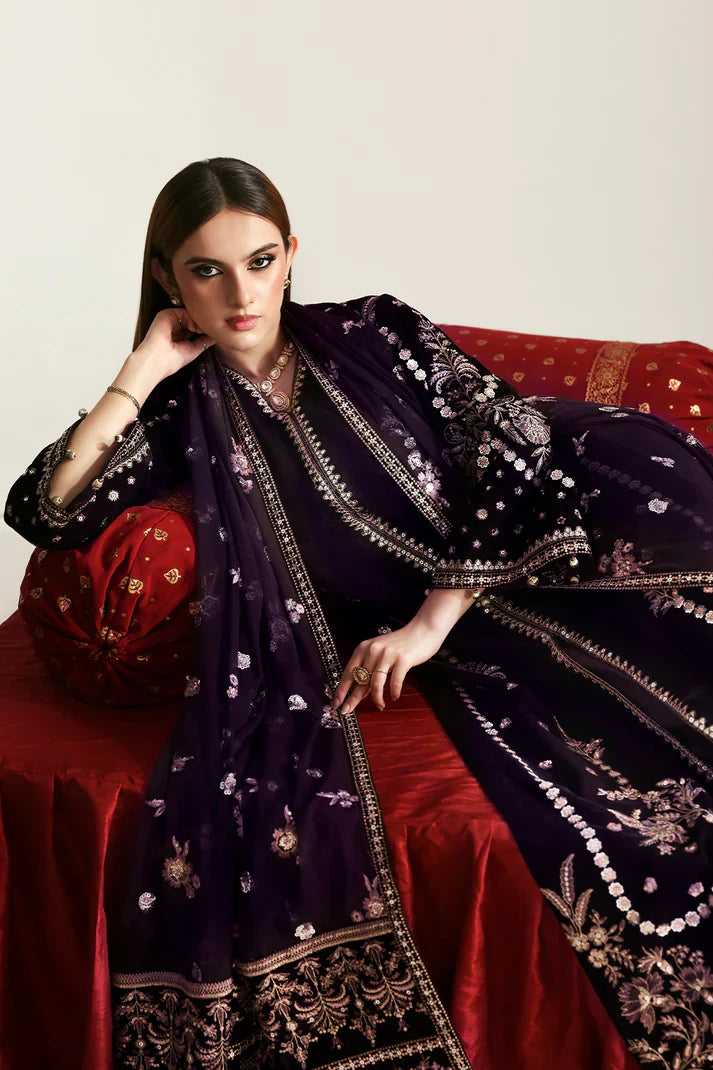 Emaan Adeel | Zarposh Velvet Collection | DILNAR - House Of Hania