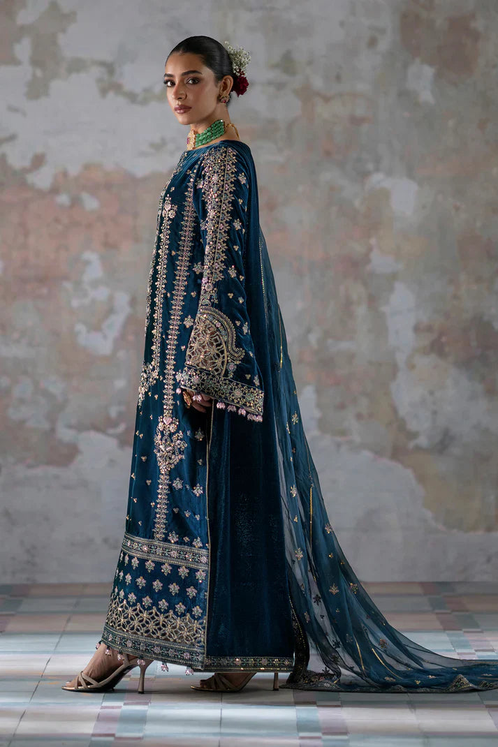 Emaan Adeel | Zarposh Velvet Collection | Meher - House Of Hania