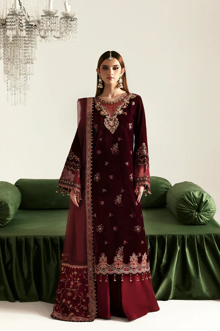Emaan Adeel | Zarposh Velvet Collection | NADIRA - House Of Hania