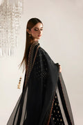 Emaan Adeel | Zarposh Velvet Collection | RAZIA - House Of Hania