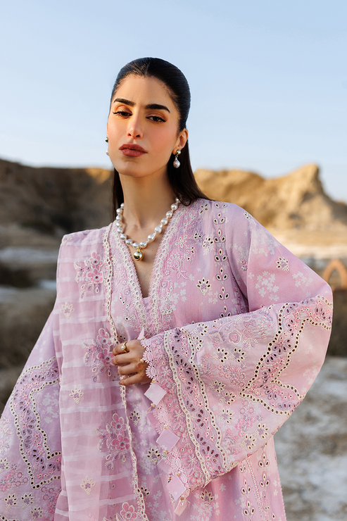 Emaan adeel | Sunlit Groove Luxury Lawn 26 | SUMMER SORBET - House Of Hania